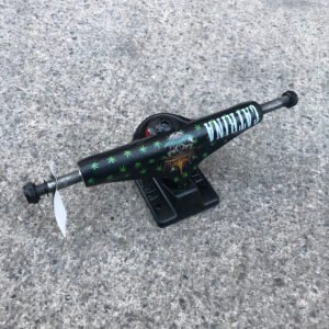 Catrina Rey Cannabis Trucks 8"